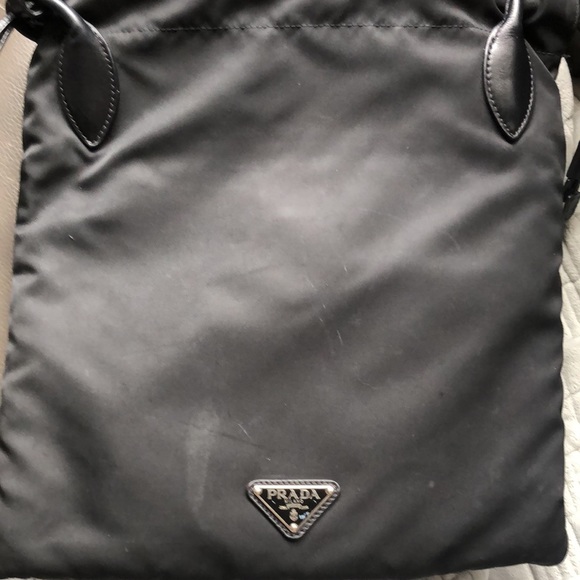 Prada nylon cross bag with adjustable leather shoulder strap - Picture 11 of 16